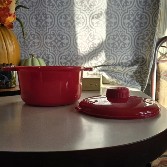 🍚 Red Rice Cooker Set - Picture 3 of 6